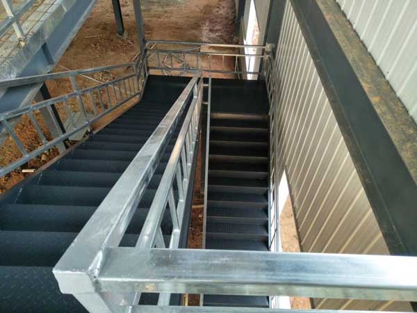 钢结构楼梯工程
